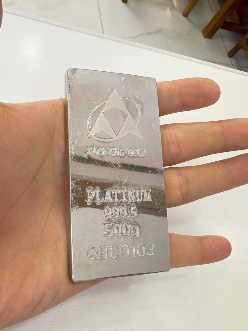 铂金投资金条板料来袭 行业回暖静待高光时刻